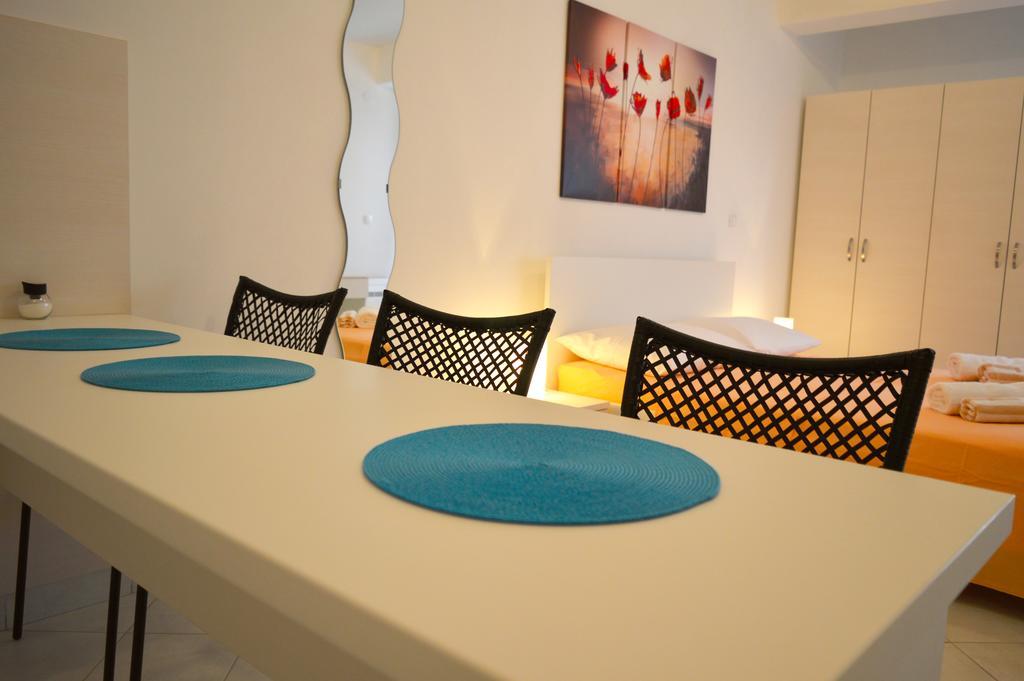 Permarinus Apartments Подстрана Номер фото