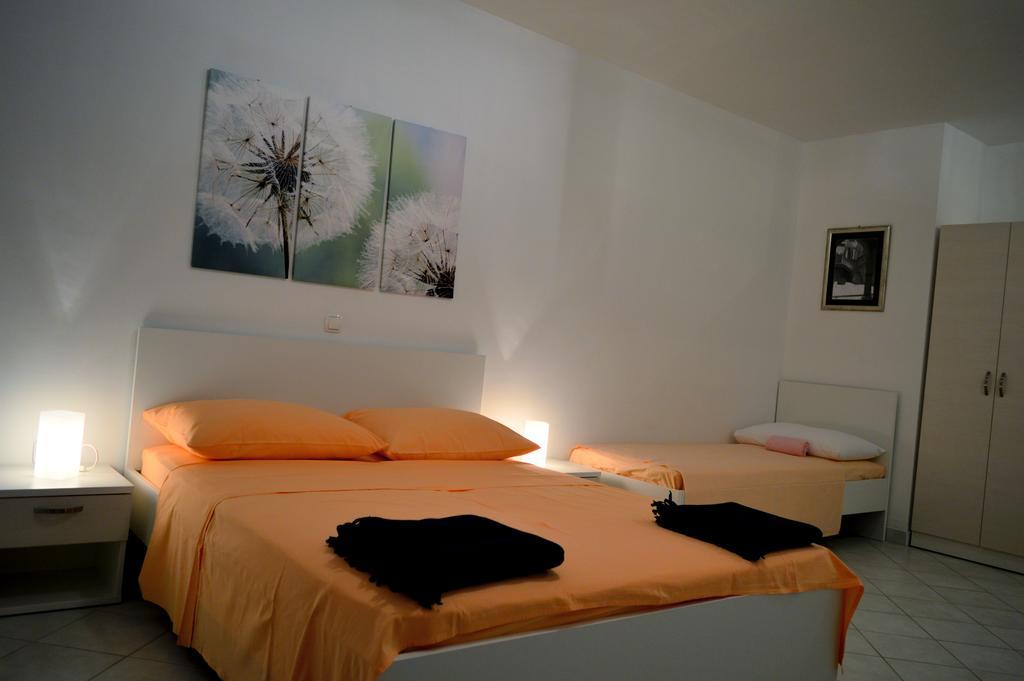 Permarinus Apartments Подстрана Номер фото